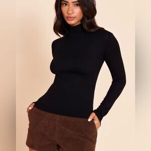 NWOT - Pretty Little Thing Top